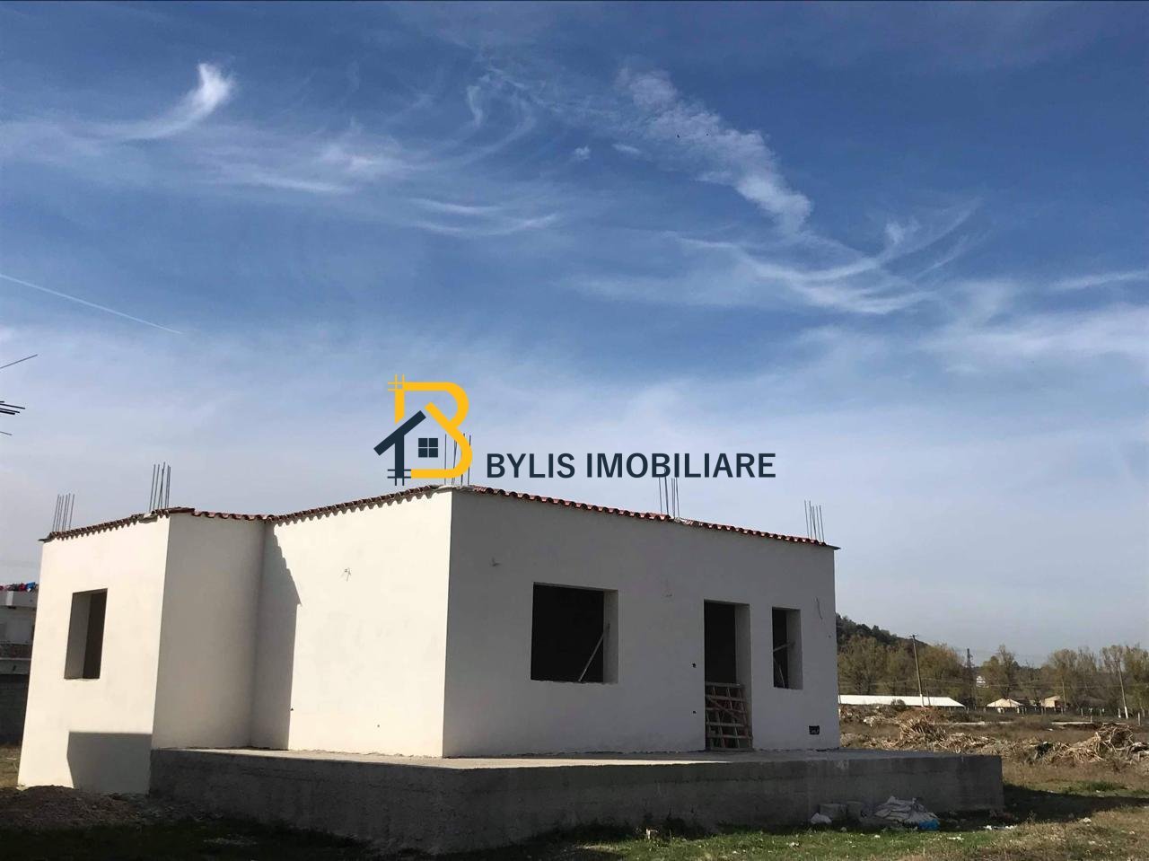 Shitet, Shtëpi Private, Kombinat